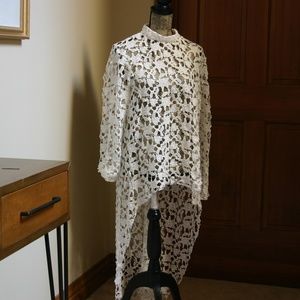 High-Low Lace TurtleNeck Blouse